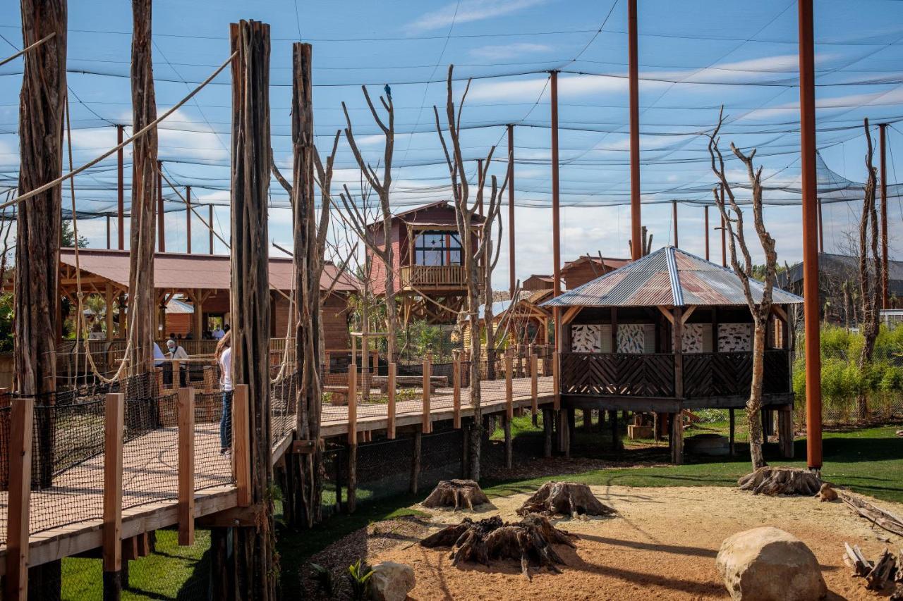 Parrot World - Les Lodges Crecy-la-Chapelle ภายนอก รูปภาพ