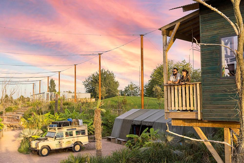 Parrot World - Les Lodges Crecy-la-Chapelle ภายนอก รูปภาพ